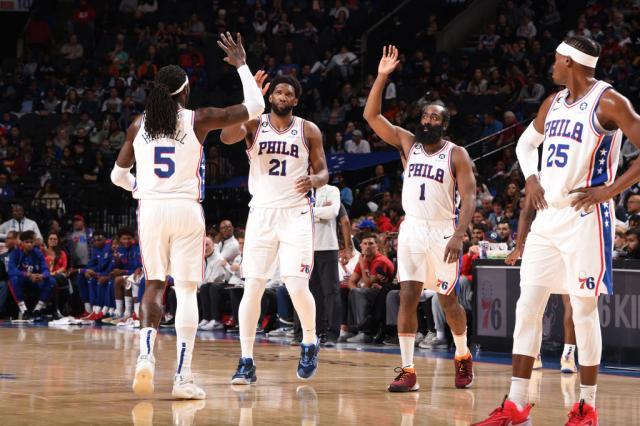 板凳得分33比11！布罗格登一人得分超费城四大新援