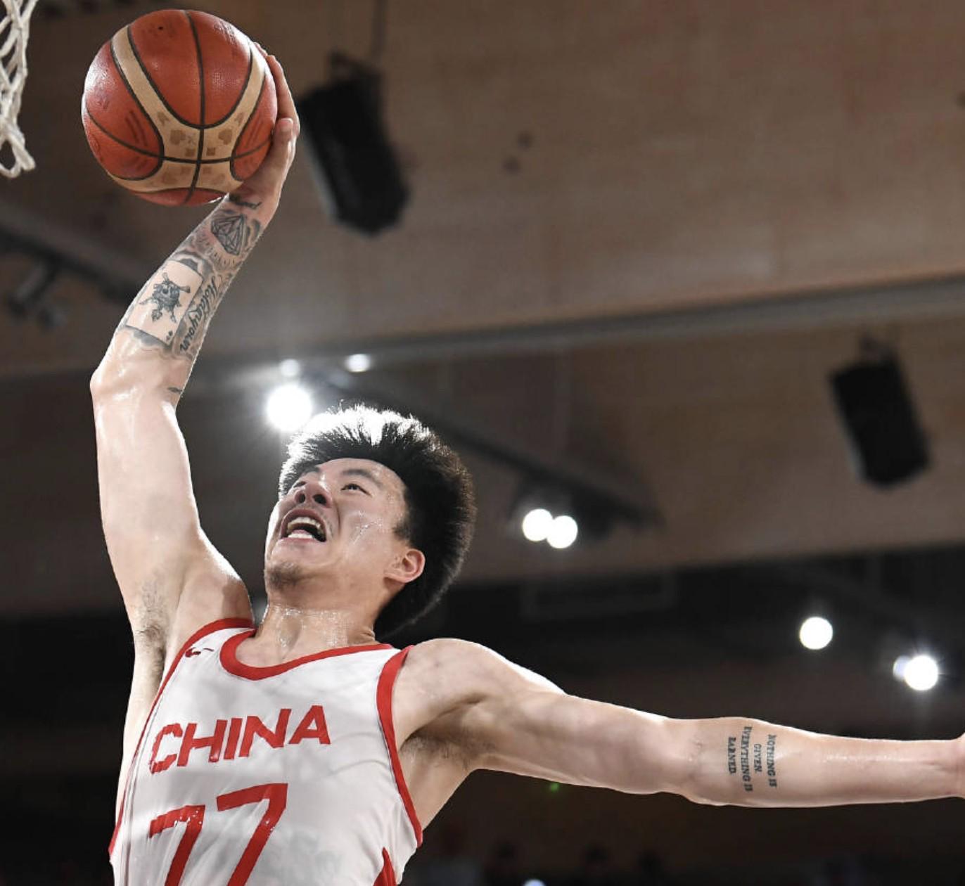 NBA-媒体人:今天赢在朱俊龙和李弘权,张镇麟现在咋完全没运动能力了